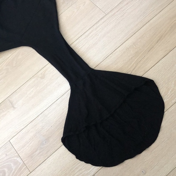 Express Black Bell Sleeve Sweater - Picture 4 of 6